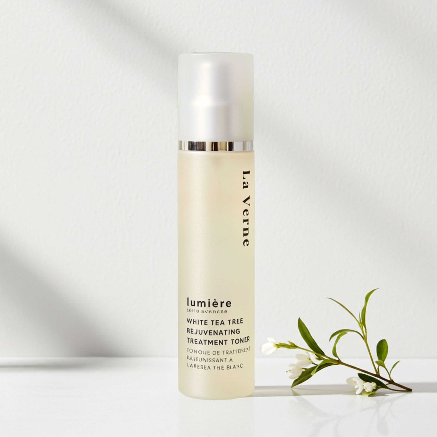 La Verne Lumiere Niacinamide Hyaluronic Acid White Tea Tree Toner