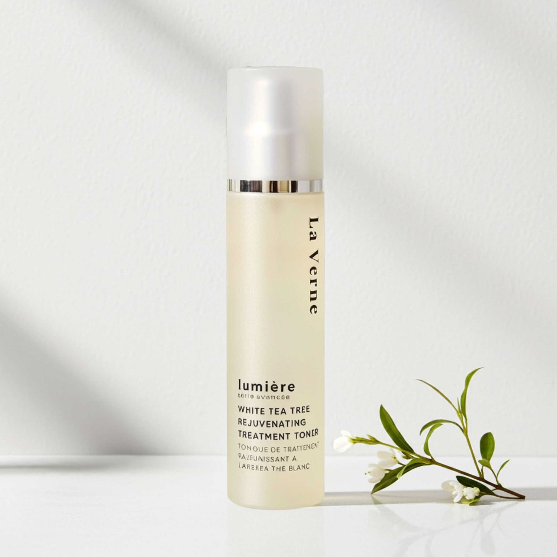 La Verne Lumiere Niacinamide Hyaluronic Acid White Tea Tree Toner