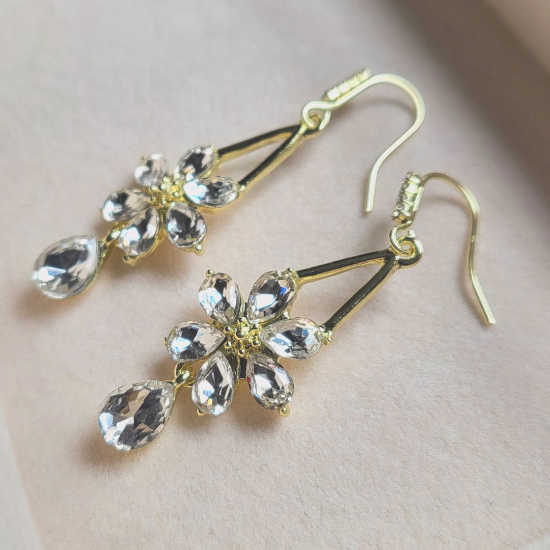 Water Drop Crystal Flower Earrings - Miessential