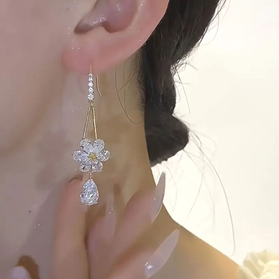 Water Drop Crystal Flower Earrings - Miessential